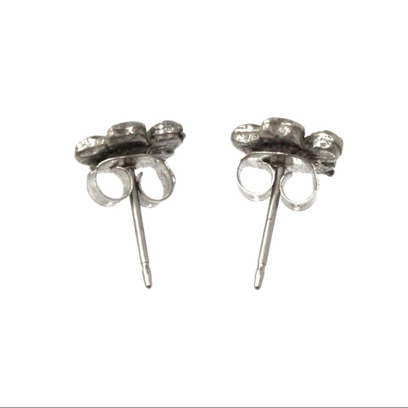 Vintage Flower Stud Earrings Silver Tone Floral Studs Realistic 5 Petals Estate - Picture 3 of 3